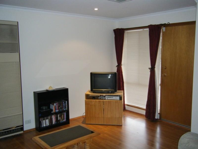 8 Brooks Avenue, Willaston SA 5118