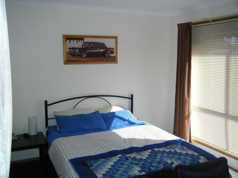 8 Brooks Avenue, Willaston SA 5118