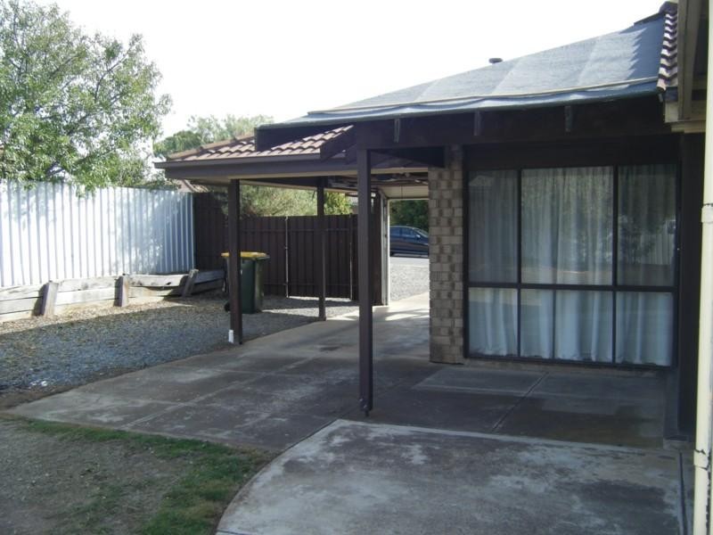 8 Brooks Avenue, Willaston SA 5118