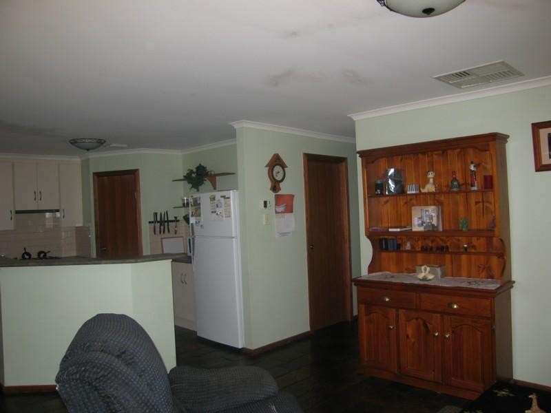 5 Clift Close, Evanston SA 5116