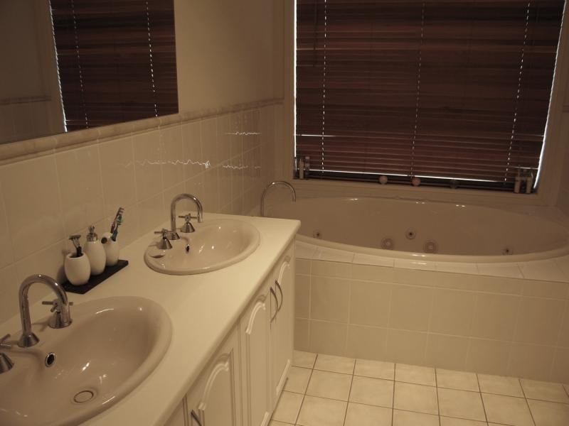 17 Rosella Circuit, Hewett SA 5118