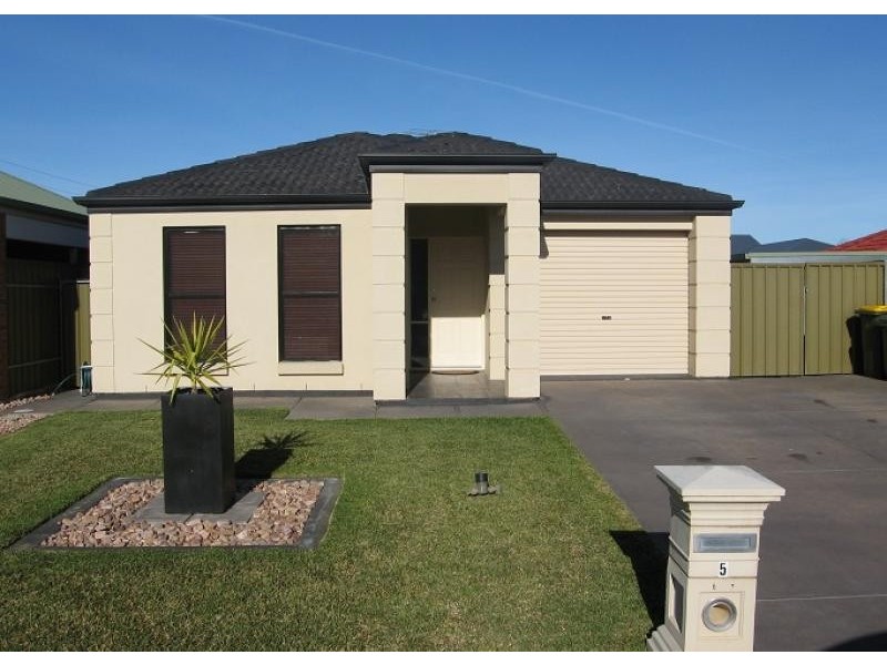 5 Britha Avenue, Evanston SA 5116