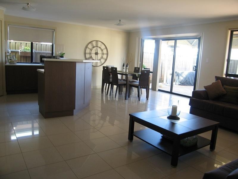 5 Britha Avenue, Evanston SA 5116