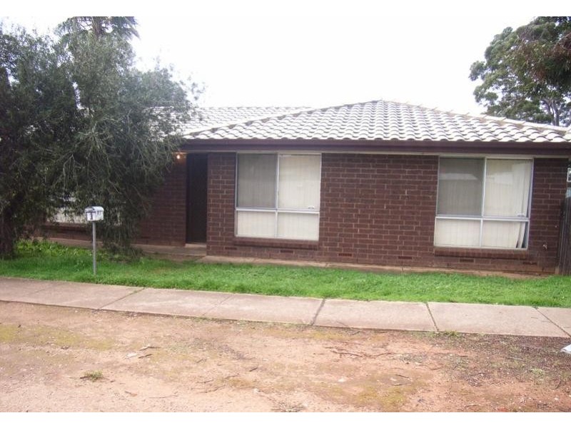 1 Krieg Road, Evanston Park SA 5116