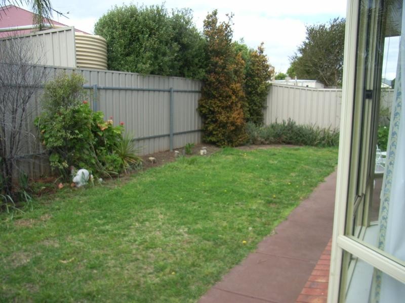 14 Gleeson Grove, Evanston Park SA 5116