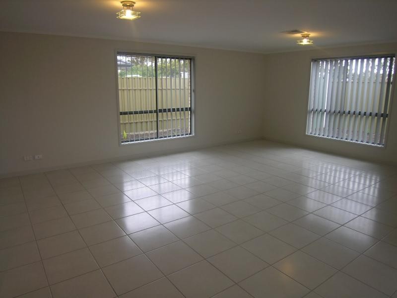 14 Dyson Street, Evanston SA 5116