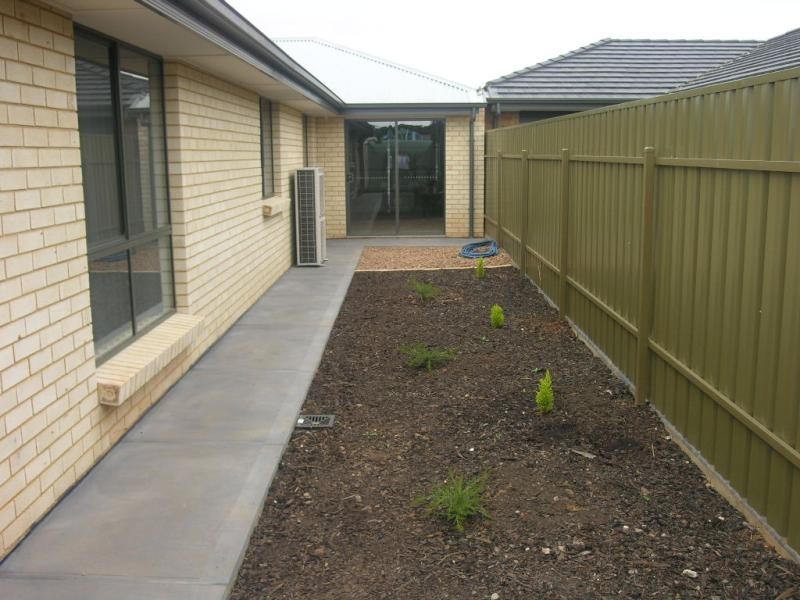 14 Dyson Street, Evanston SA 5116