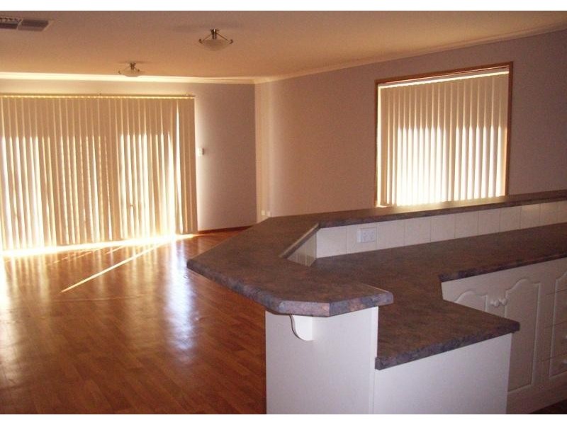 33 Oaklands Circuit, Hewett SA 5118