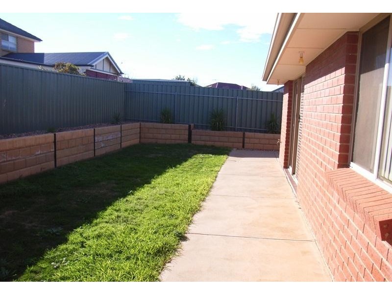 33 Oaklands Circuit, Hewett SA 5118