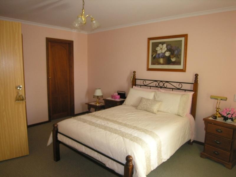 98 Murray Road, Willaston SA 5118