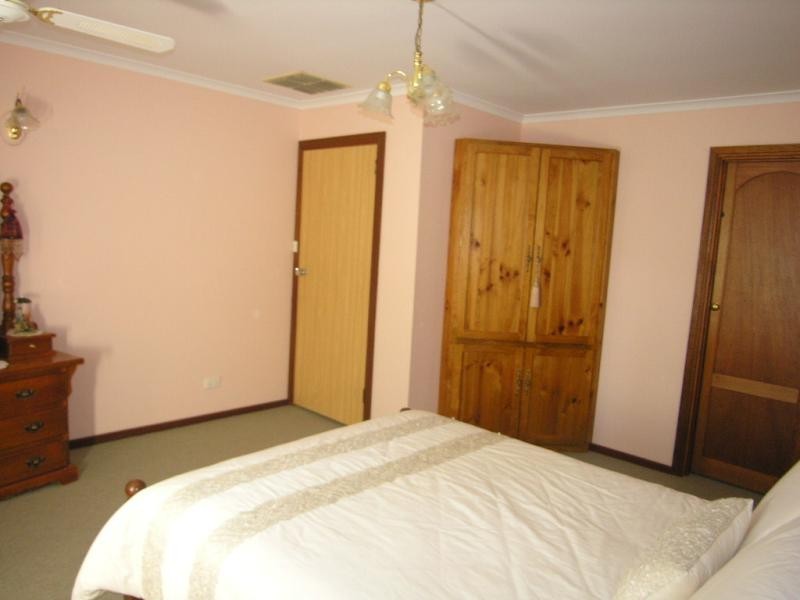 98 Murray Road, Willaston SA 5118