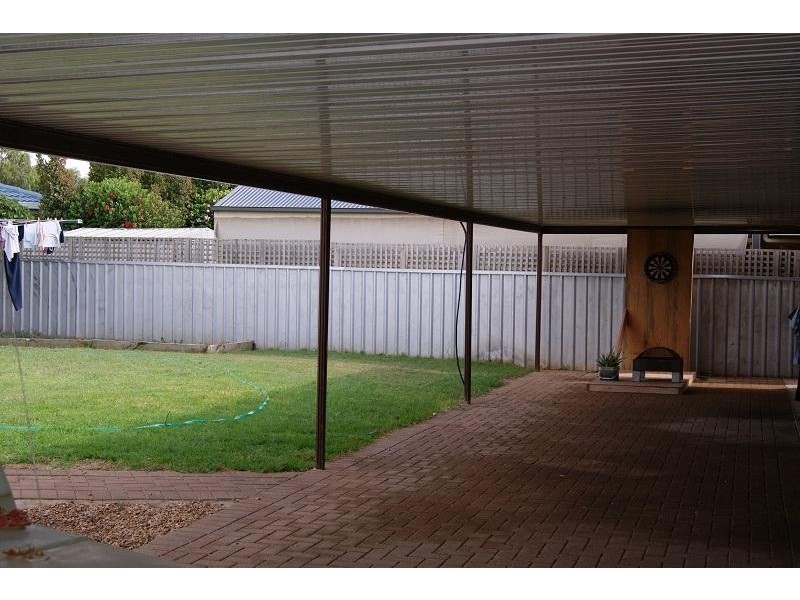 5 Barkley Crescent, Willaston SA 5118