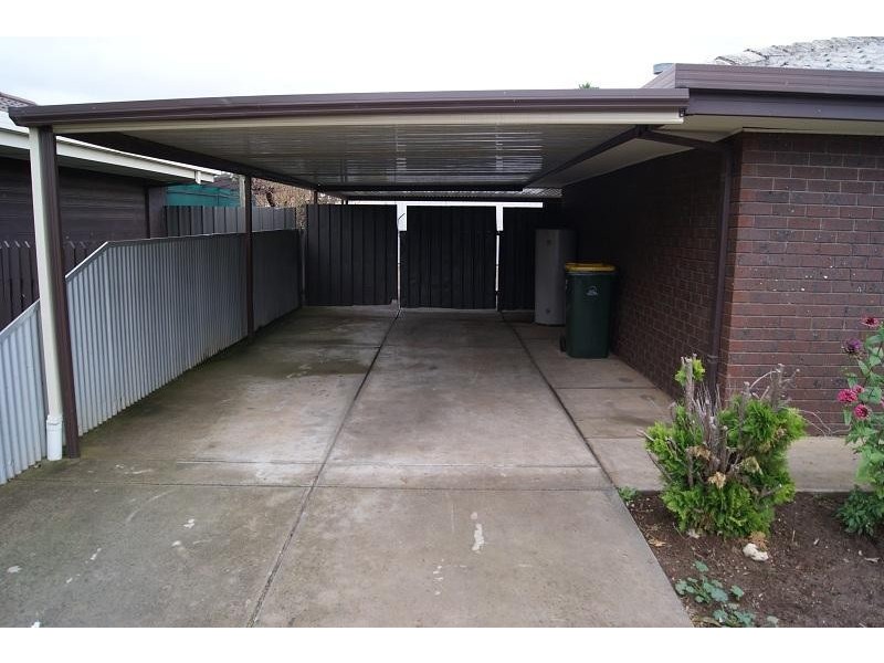 5 Barkley Crescent, Willaston SA 5118