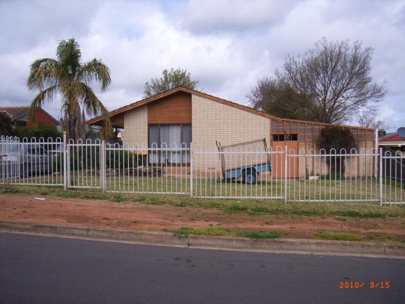 48 St Albans Road, Evanston Park SA 5116