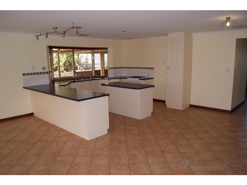 4 Springfield Court, Evanston Park SA 5116