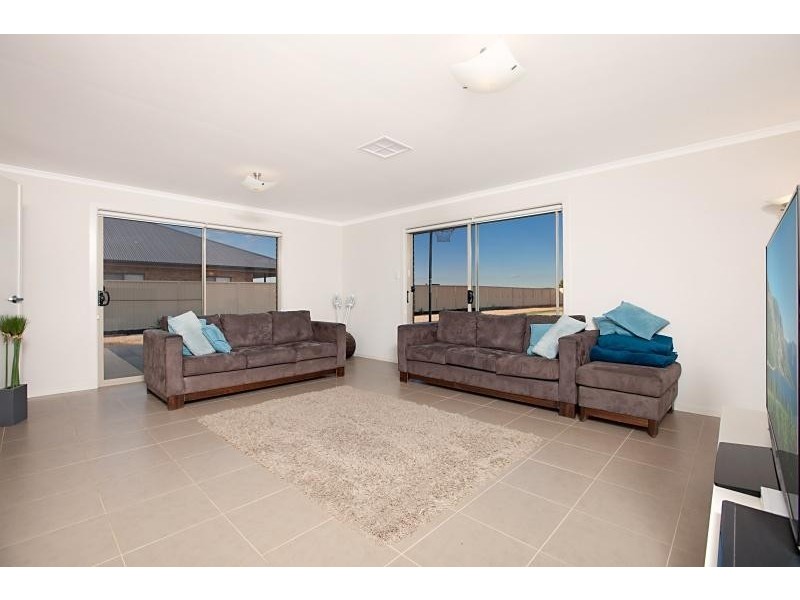 24 Briar Road, Angle Vale SA 5117