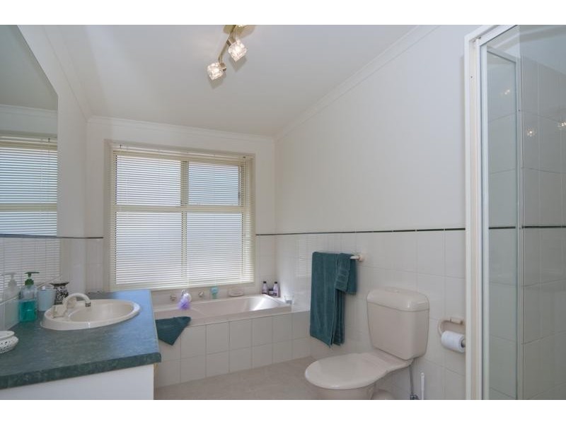 19 Falcon Drive, Hewett SA 5118