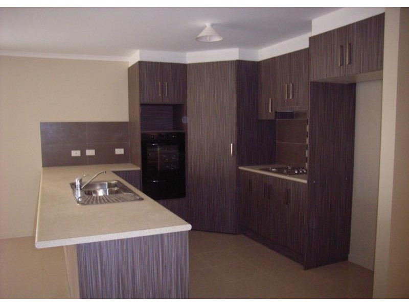 11 Eyre Street, Munno Para West SA 5115