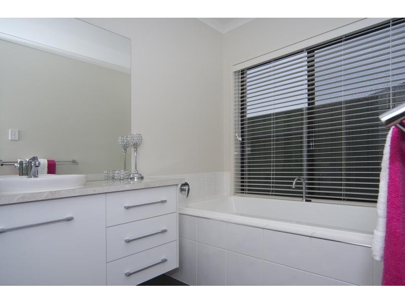 30 Lorikeet Grove, Hewett SA 5118