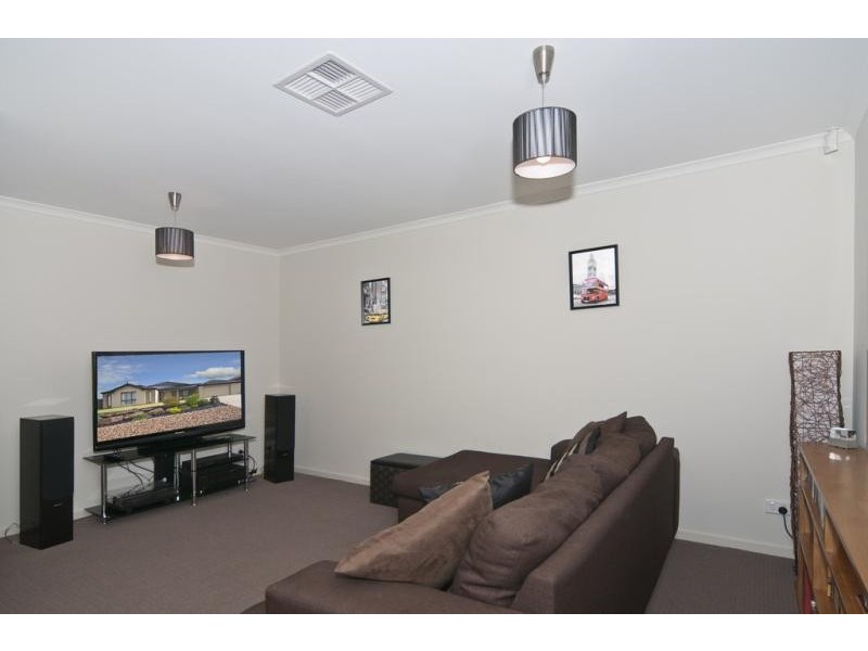 30 Lorikeet Grove, Hewett SA 5118