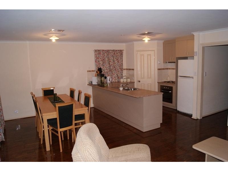 18 Mueller Drive, Evanston Park SA 5116