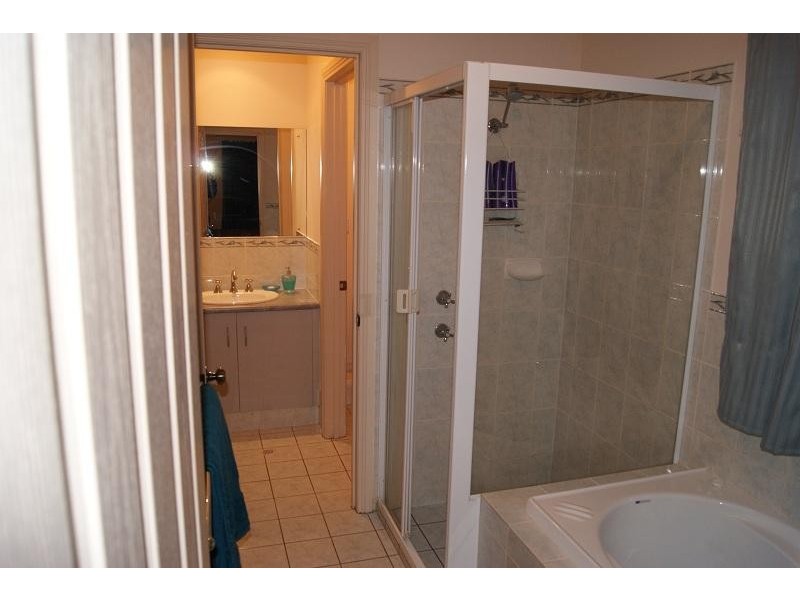 18 Mueller Drive, Evanston Park SA 5116