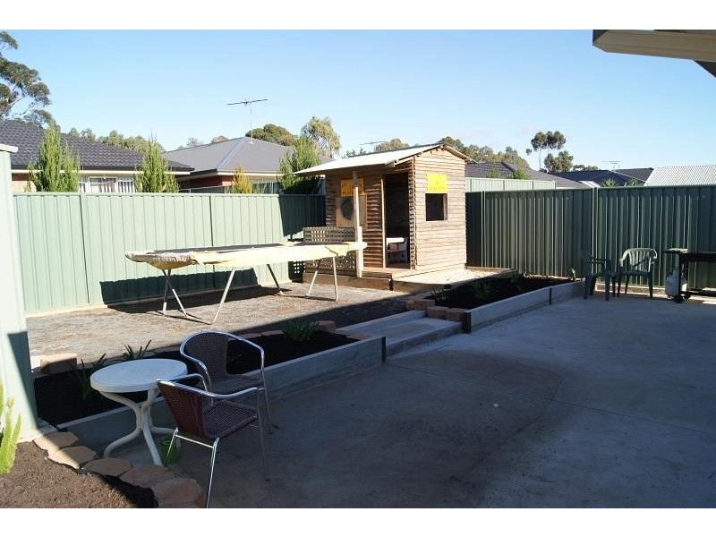 18 Mueller Drive, Evanston Park SA 5116