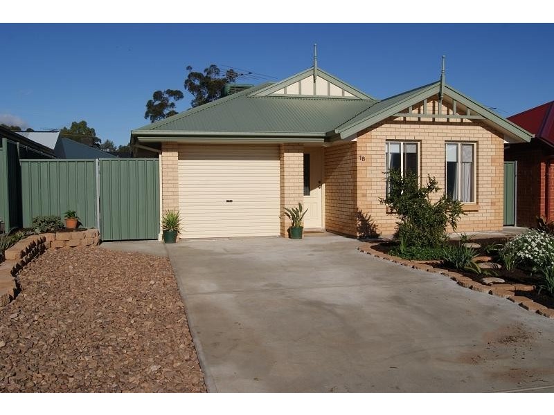 18 Mueller Drive, Evanston Park SA 5116