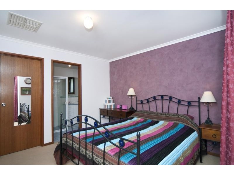 13 Explorer Parade, Hewett SA 5118