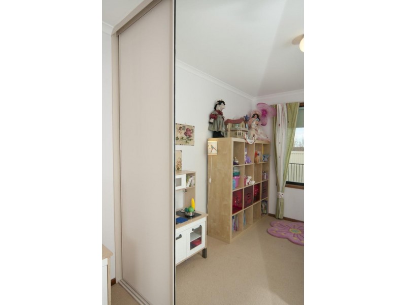 13 Explorer Parade, Hewett SA 5118