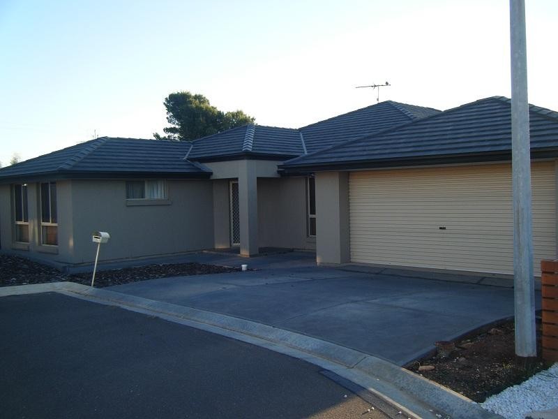 6 Challen Court, Evanston Park SA 5116