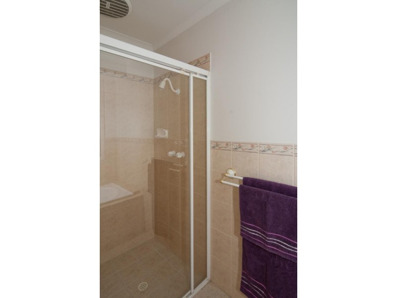 24 Jemalong Crescent, Roseworthy SA 5371