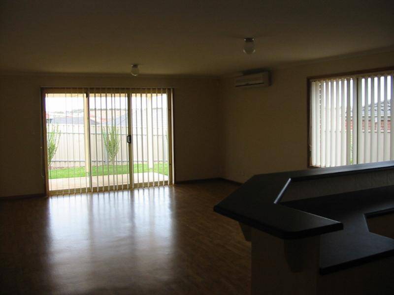 12 PARKVIEW CIRCUIT, Seaford Rise SA 5169