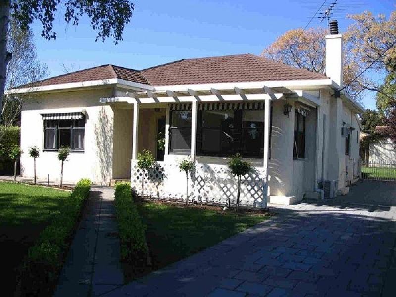 20 Leonore Avenue, Kensington Gardens SA 5068