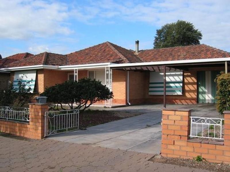 4 Birdwood Road, Greenacres SA 5086