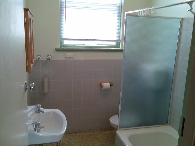 Unit 2/36 Military Road, West Beach SA 5024