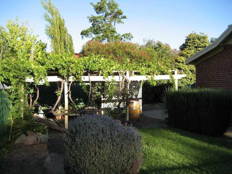 9 Fourth Avenue, Everard Park SA 5035