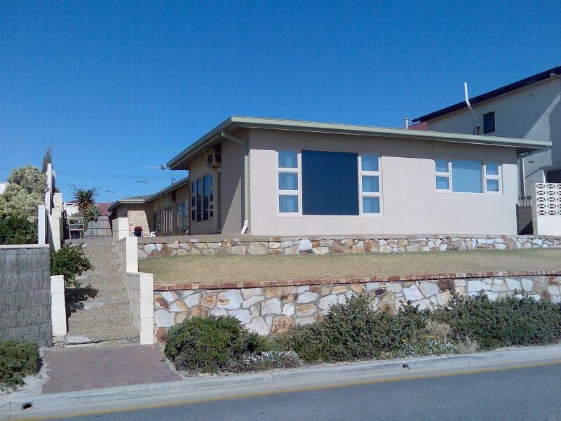 Unit 5/305 Esplanade, Henley Beach SA 5022