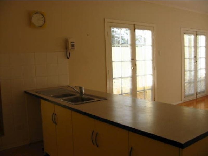 1 Lauriana Court, North Haven SA 5018