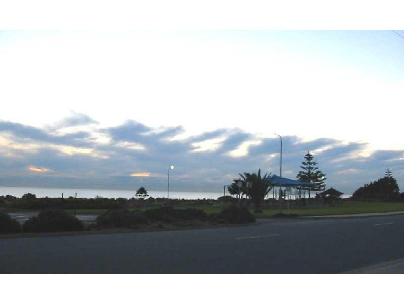 Unit 1/68 Seaview Road, West Beach SA 5024
