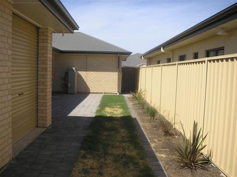 5 Kaurna Avenue, Aldinga Beach SA 5173