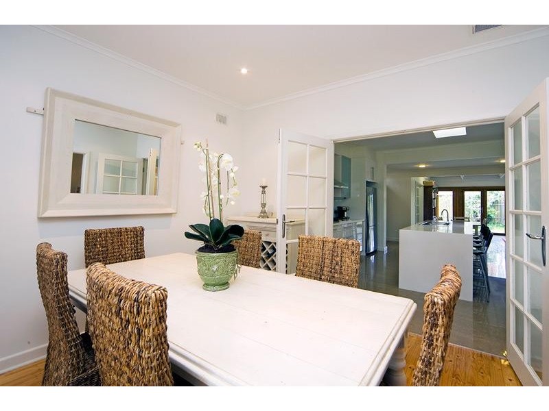 36 Kent Avenue, Warradale SA 5046