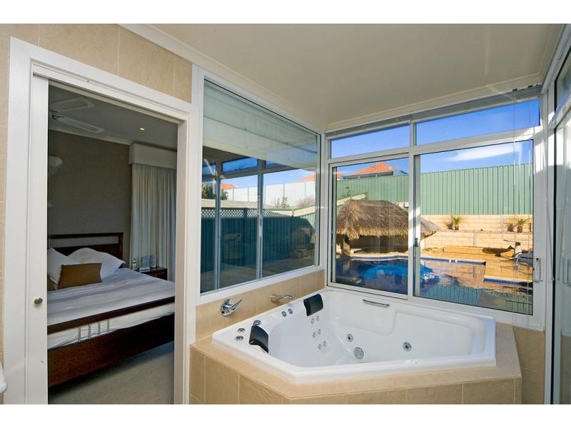 39 Richardson Avenue, Glenelg North SA 5045