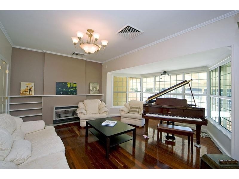 39 Richardson Avenue, Glenelg North SA 5045