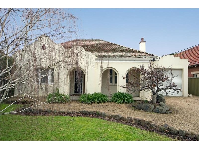 13 St Georges Avenue, Glandore SA 5037