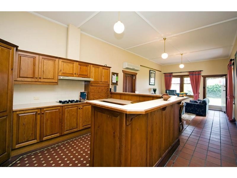 13 St Georges Avenue, Glandore SA 5037