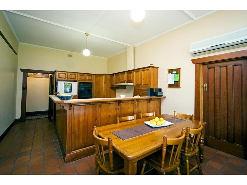 13 St Georges Avenue, Glandore SA 5037