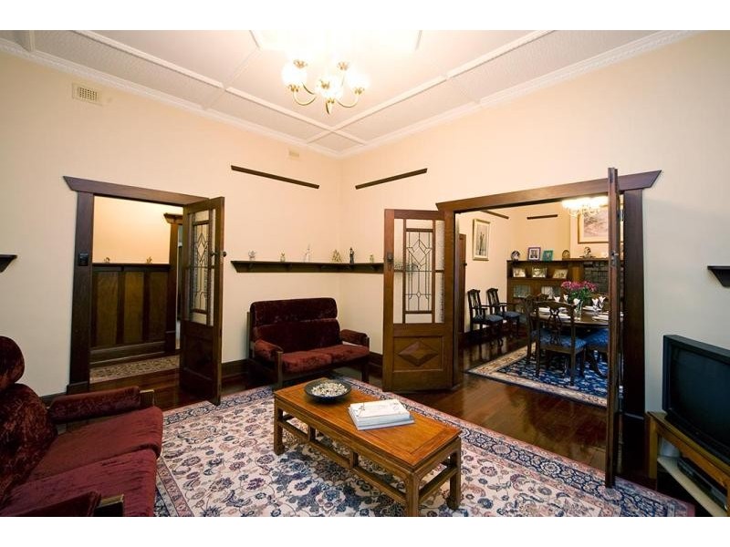 13 St Georges Avenue, Glandore SA 5037