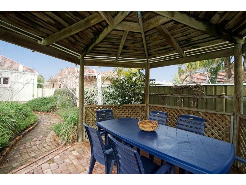 13 St Georges Avenue, Glandore SA 5037