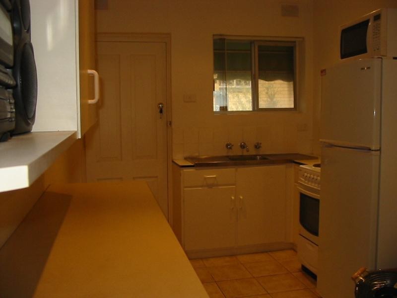 Unit 4/5 A Henley Beach Road, Henley Beach SA 5022